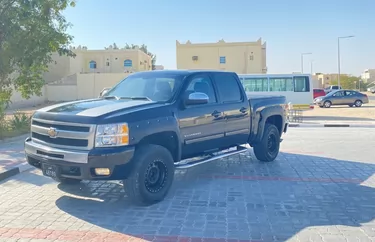 مستعملة Chevrolet Silverado للبيع في الدوحة #5568 - 1  صورة 